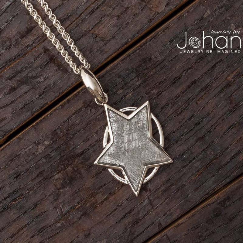 Meteorit-stern-Anhänger-Halskette Mit 30-Zoll-Kette, Auf Lager Meteorit-stern-Anhänger-Halskette Mit 30-Zoll-Kette, Auf Lager von jewelrybyjohan