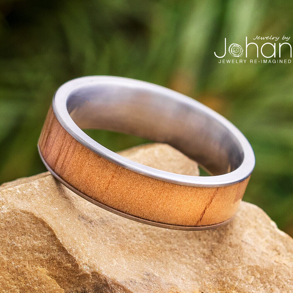 Rowan Wood Herren Ehering, Ring Für Musiker Bräutigam, Schlichter Holz Titanring Mann von jewelrybyjohan