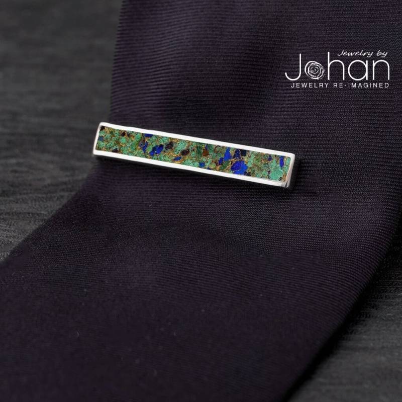 Wüste Mosaik Krawattenklammer Wüste Mosaik Krawattenklammer von jewelrybyjohan