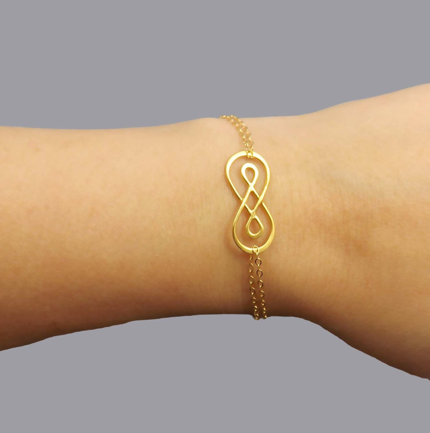 Doppel Infinity Armband, Geburtstagsgeschenk, Hochzeitsgeschenk Freundschaftsarmband, Sterling Silber Gold Filled Armband von jewelrycraftstudio
