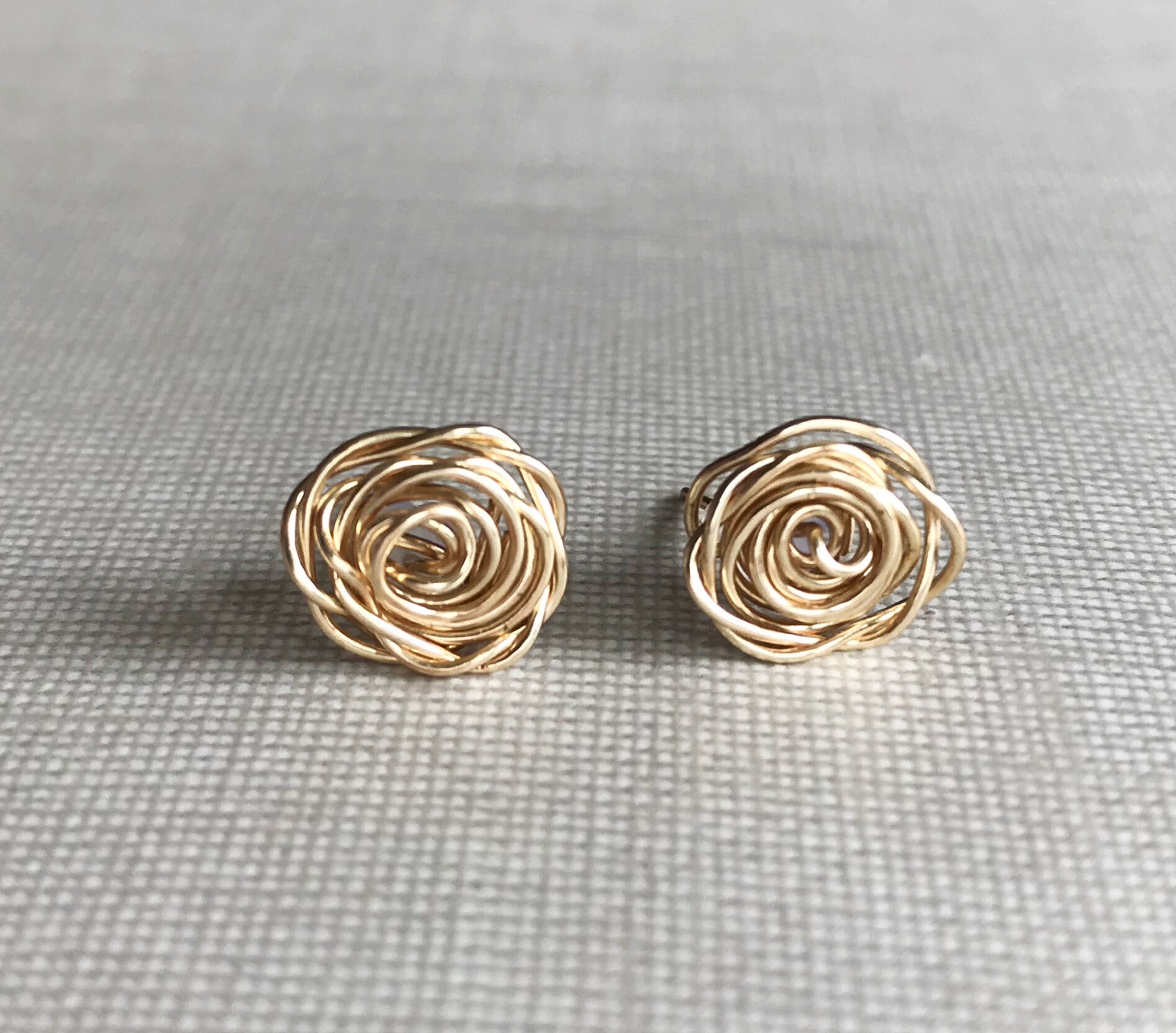 Handgefertigte Rosette Draht Umwickelt Ohrringe Handgefertigte Rosette Draht Umwickelt Ohrringe von jewelrypaulette