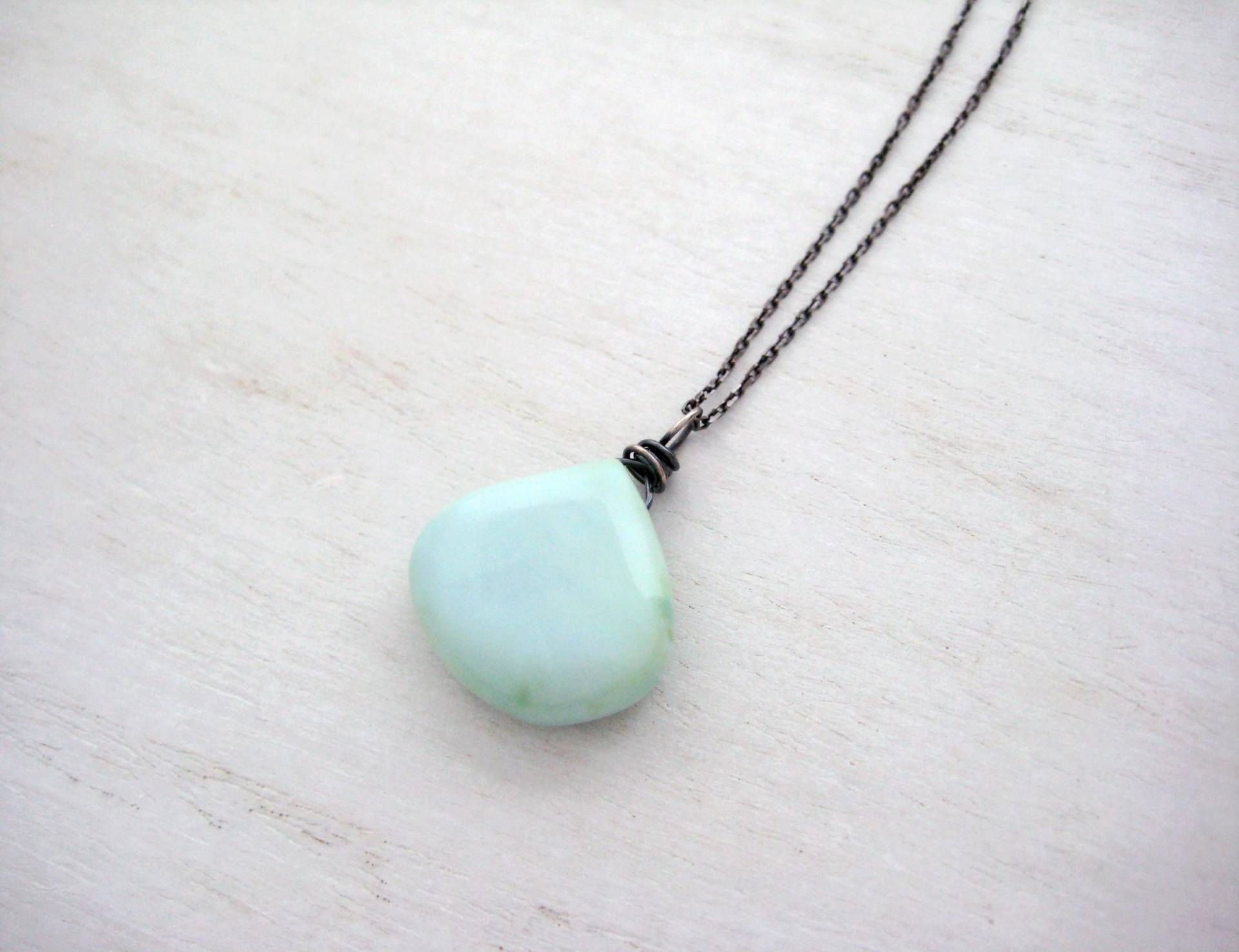 Blaue Opal Halskette - Sterling Silber Halskette, Edelstein Oxidierte Wire Wrapped Edelstein, Teardrop von jewelsbyn