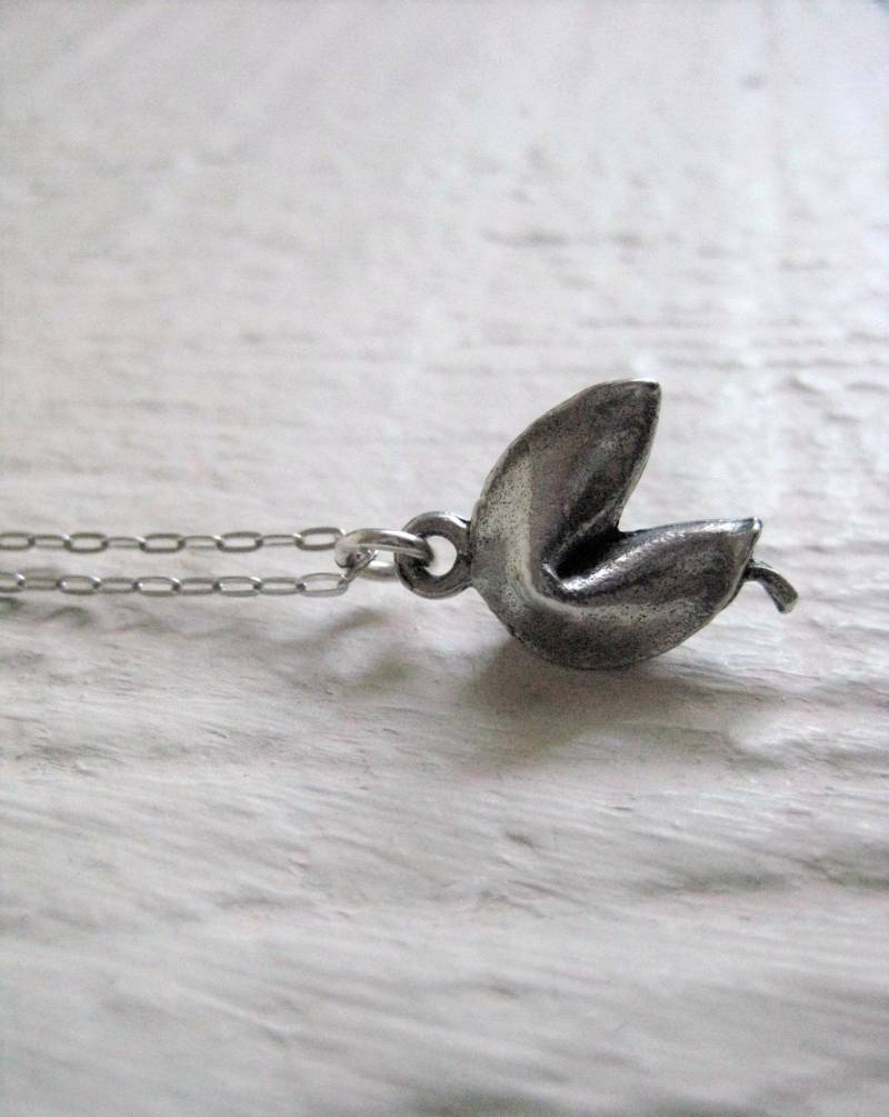 Glückskeks Halskette, Sterling Silber Charm Zinn Charme Kette von jewelsbyn