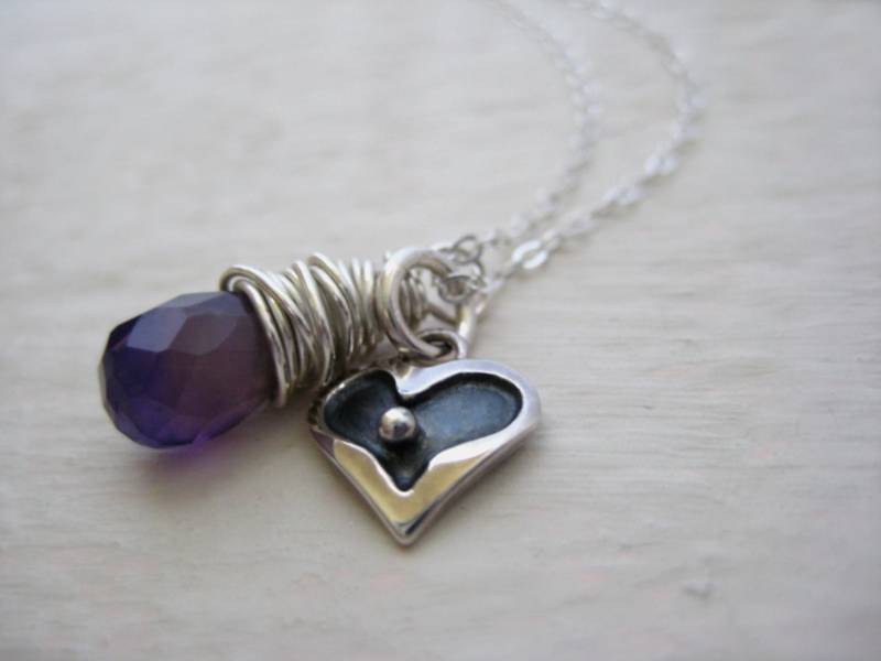 Zarte Herz Charm Halskette - Sterling Silber Halskette, Draht Gewickelt Amethyst Schmuck von jewelsbyn