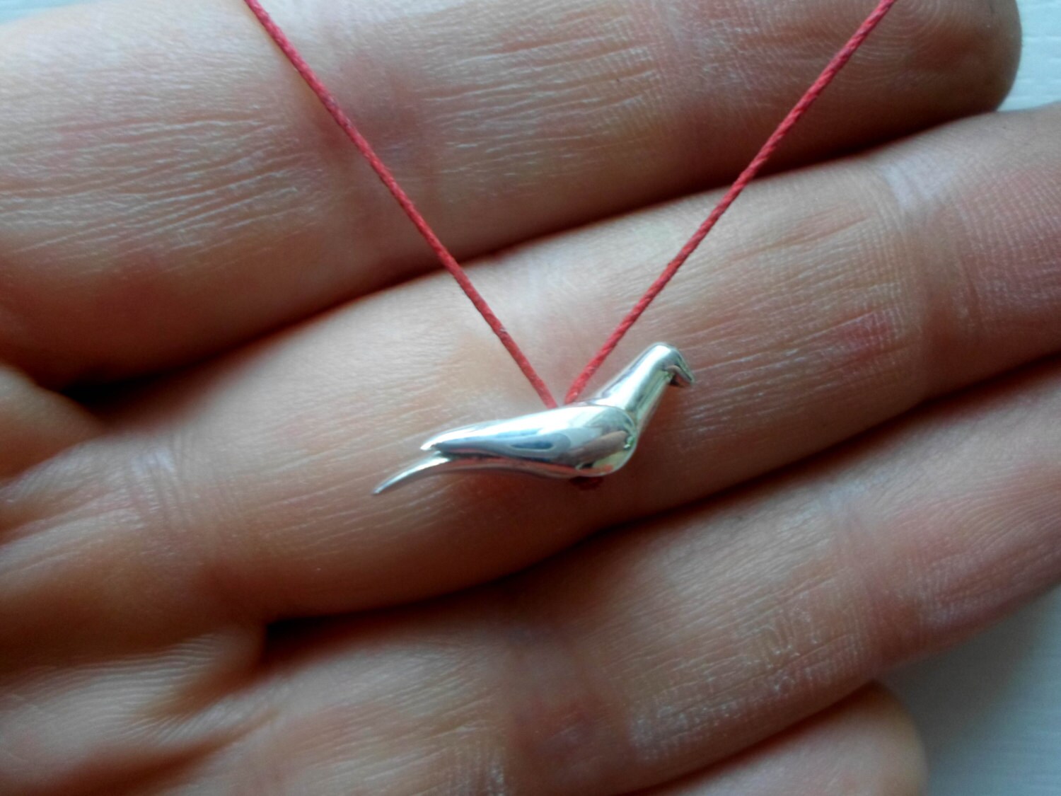 Blecherner Vogel Charm, Schmuck, Anhänger Für Kleine Vögel, Handmade, Sterling Silber von jewelsculpts