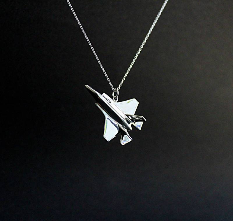 F-35 Anhänger Halskette Schlichter Schmuck Für Flugbegeisterte, Sterling Silber, Handgemacht von jewelsculpts