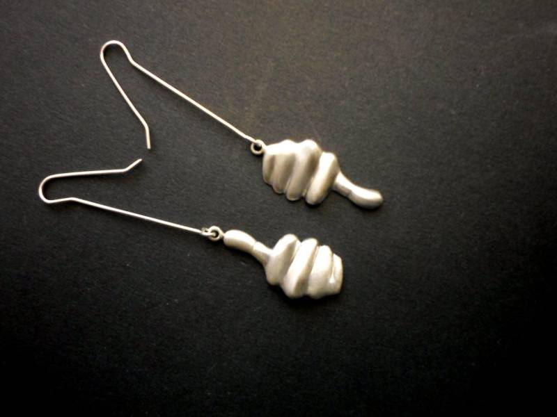 Like Und Dislike Hand Ohrringe, Ok Daumen Knifflige, Moderne Handgefertigte Sterling Silber von jewelsculpts