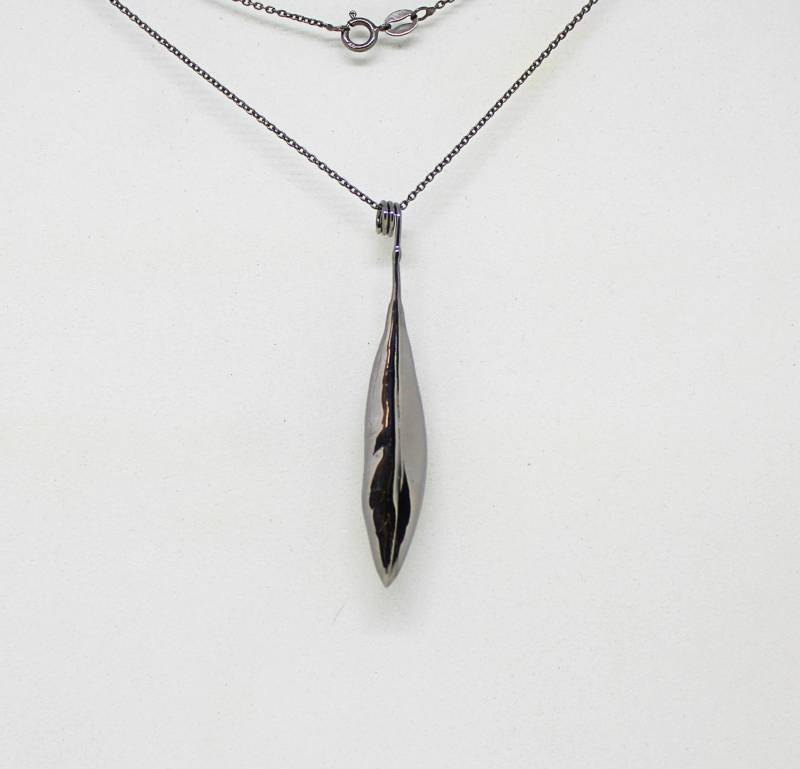 Olivenblatt-Kette Elegantes Symbol Des Friedens Und Der Harmonie, Handgemacht, 925Er Silber von jewelsculpts