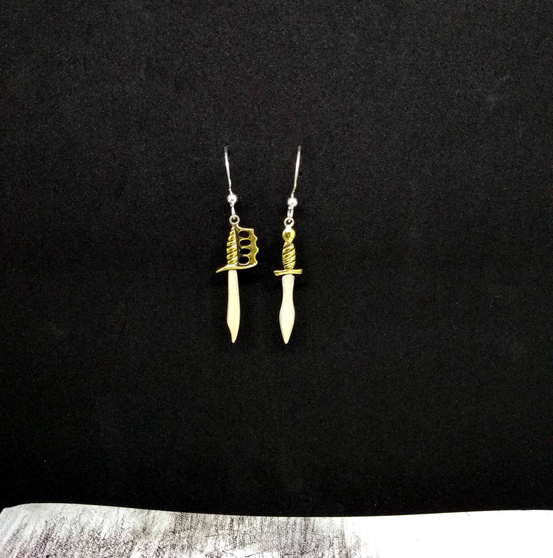 Winzige Ohrringe Aus Dolch Und Faustmesser, Dolch Schmuck, Messerschmuck, Handgemacht von jewelsculpts