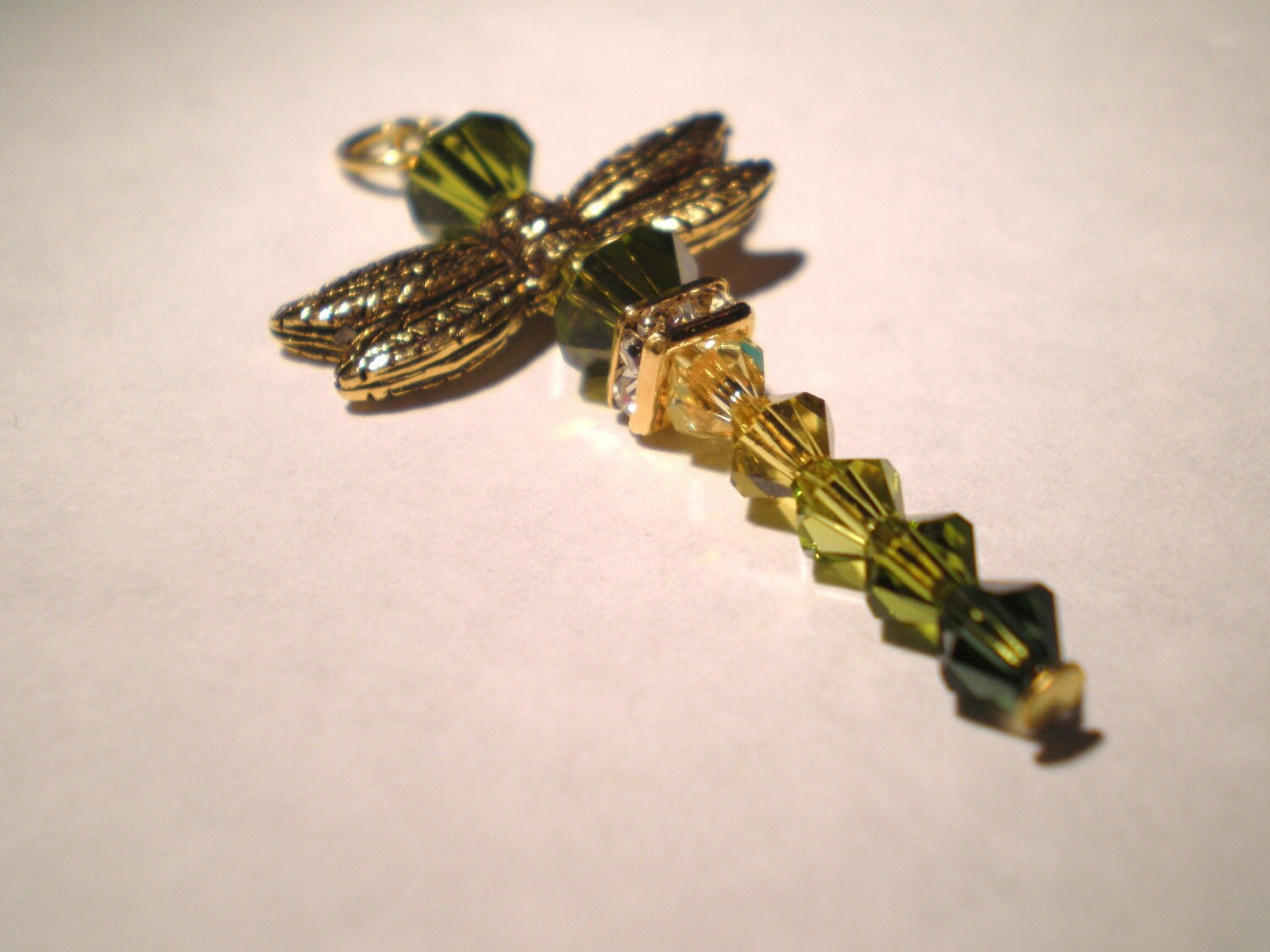 Grüne Libelle Swarovski Halskette Anhänger Grüne Libelle Swarovski Halskette Anhänger von jeweltrinkets