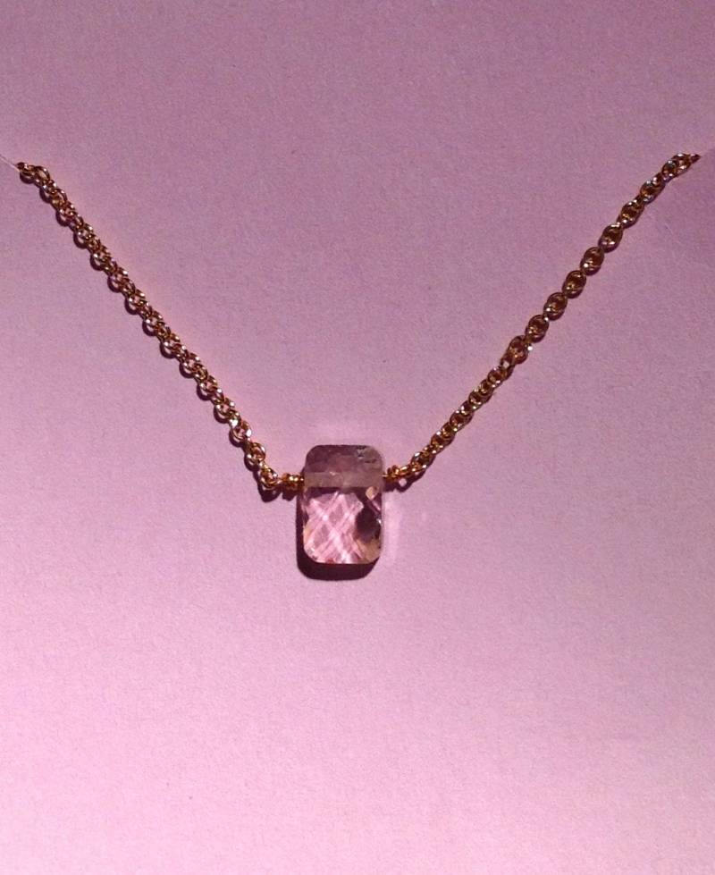 Rosa Briolette Solitaire Gold Collier Rosa Briolette Solitaire Gold Collier von jeweltrinkets
