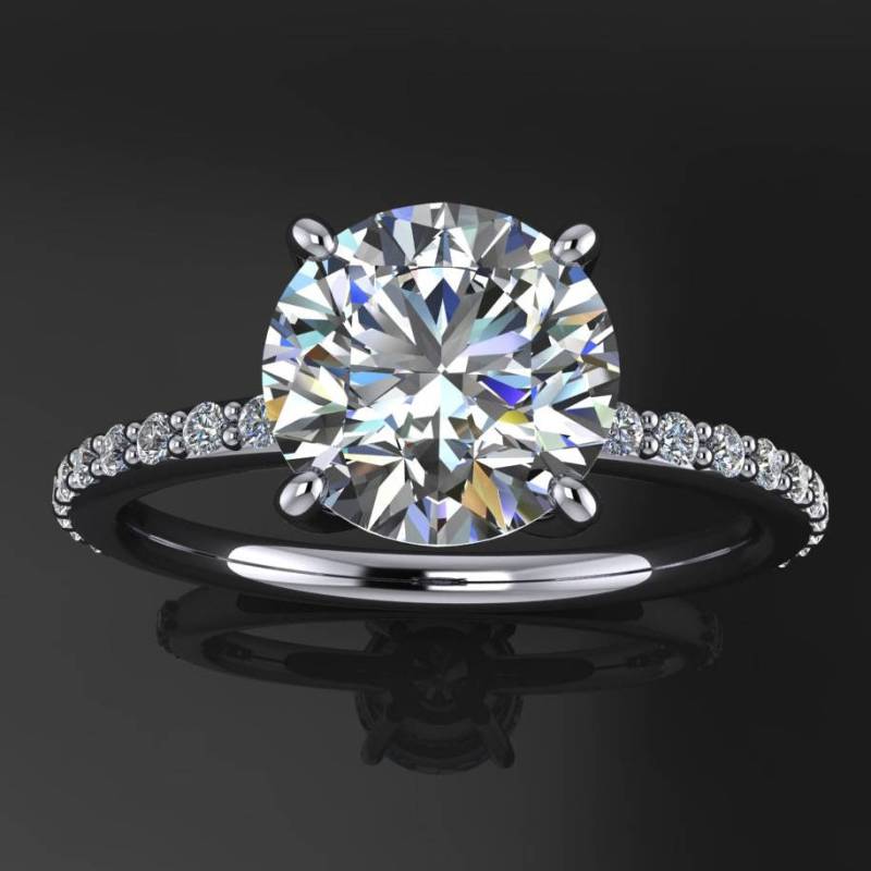 Eliza Ring - 1.5 Karat Runder Moissanit Verlobungsring, Diamant Pflastern Band von jhollywooddesigns