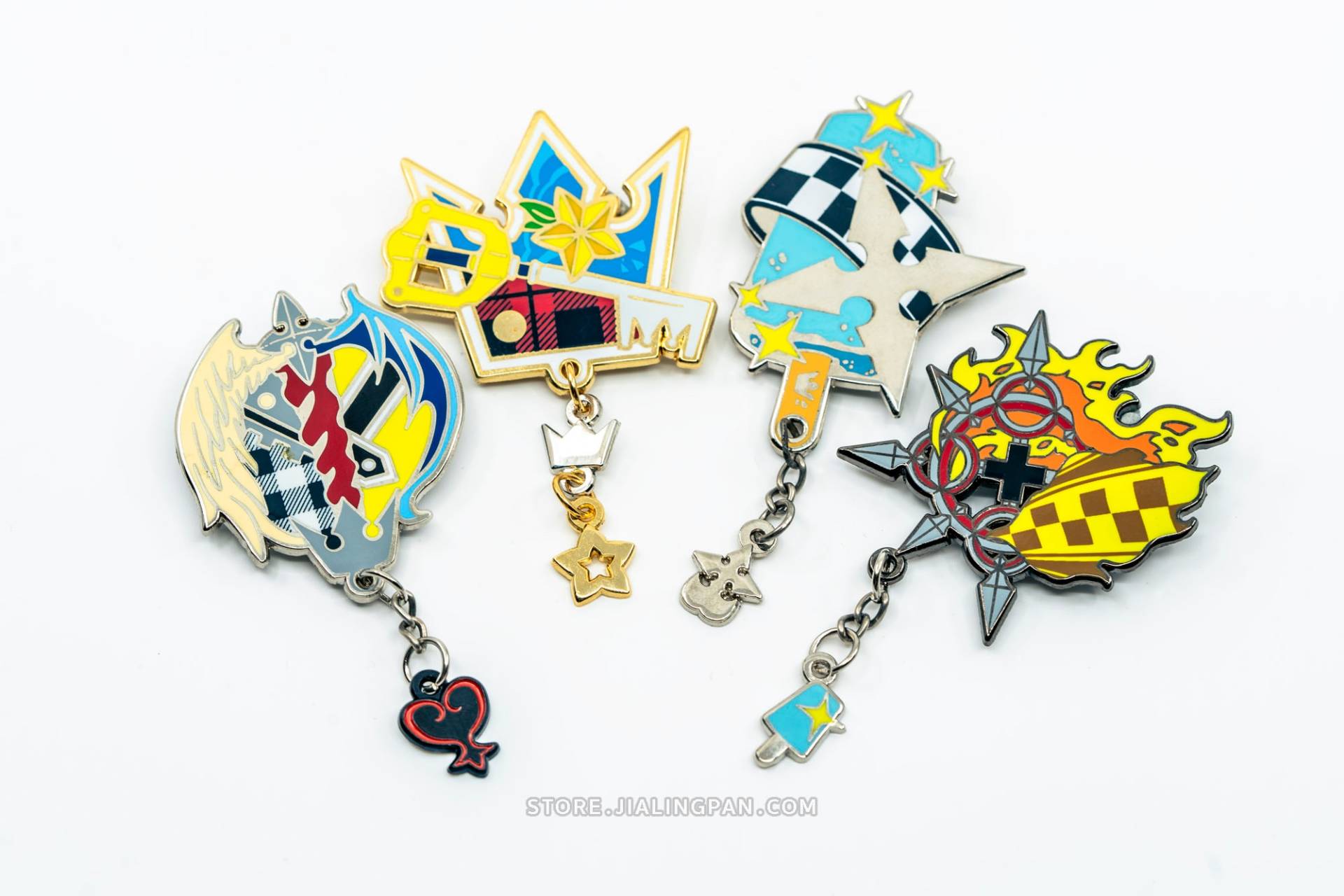 Kingdom Hearts Emaille Pins Sora Riku Axel Roxas Mit Dangle Design Keyblade Chakram Paupu von jialingpan
