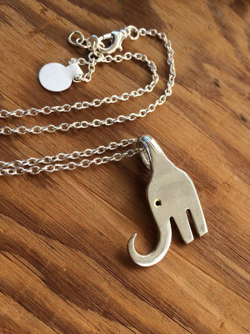 Elefant Gabel-Halsketten-Anhänger-Weinlese Wiederholte Sich Silberschmuck von jjevensen