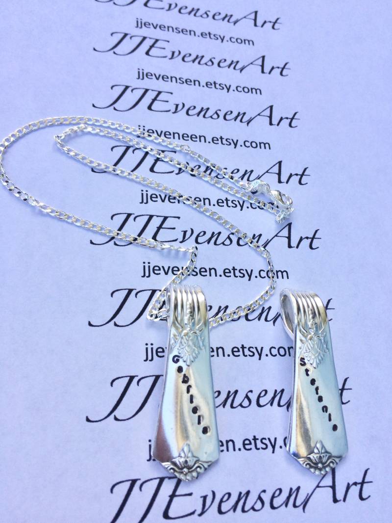 Personalisierte Löffel-End-Anhänger-Halsketten-Weinlese Zurückgefordert Silber Schmuck Hand Gestempelt Mit Jedem Namen von jjevensen
