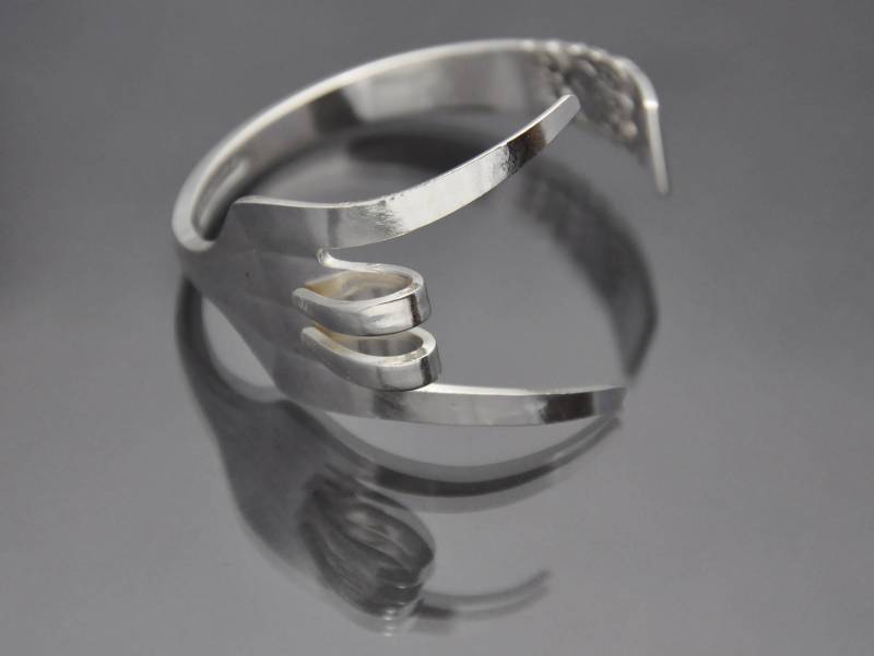 Rock On Fork Armband Vintage Zurückgefordert Silber Schmuck Recycling Kunst Antike Besteck Hängen Lose von jjevensen