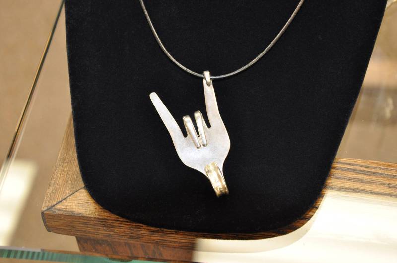 Rock-On-Fork-Halsketten-Anhänger-Weinlese Wiederholte Silberschmuck von jjevensen
