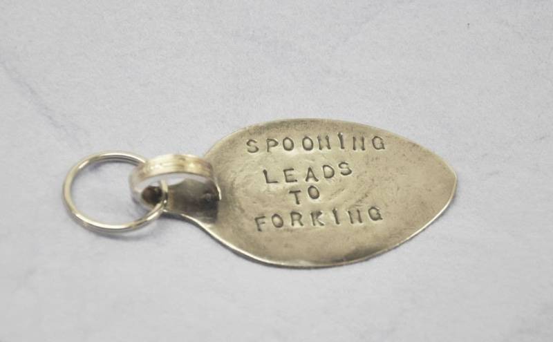 Spooning Führt Zu Gabeln Schlüsselbund Vintage Wiedergewonnen Silber Besteck von jjevensen