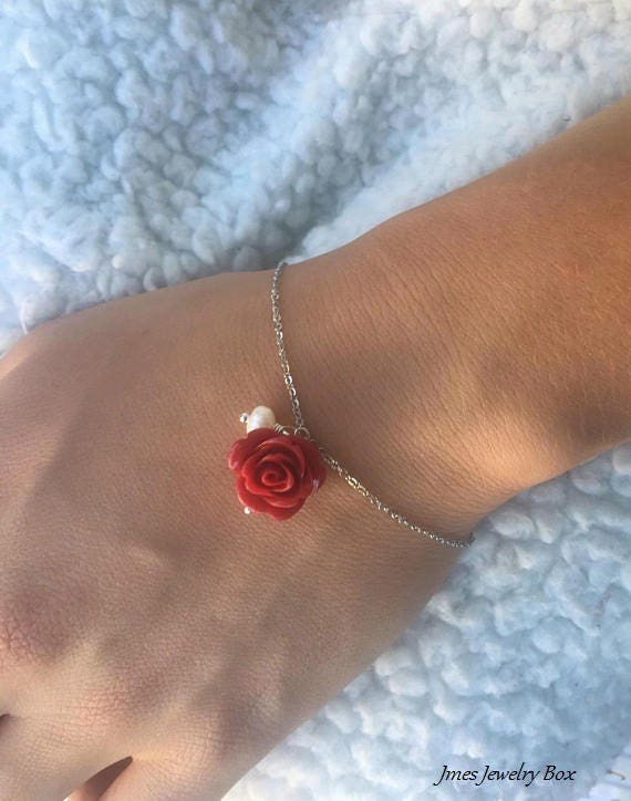 Die Schöne Und Das Biest Armband Rote Rose Mit Wenig Cremefarbene Süßwasserperle, Armband Die Schöne Und Das Biest Armband Rote Rose Mit Wenig Cremefarbene Süßwasserperle, Armband von jmesjewelrybox
