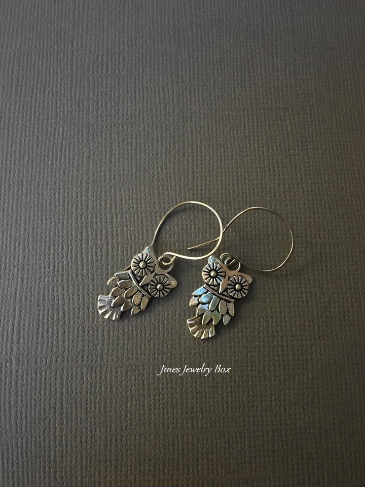 Kleine Silberne Eulenohrringe, Kleine Eulenohrringe Aus Silber, Eulenschmuck Kleine Silberne Eulenohrringe, Kleine Eulenohrringe Aus Silber, Eulenschmuck von jmesjewelrybox