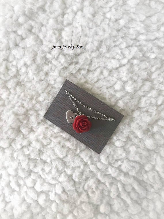 Rote Rose Und Initial Herz Doppelkette Armband, Silber Personalisiertes Armband Rote Rose Und Initial Herz Doppelkette Armband, Silber Personalisiertes Armband von jmesjewelrybox