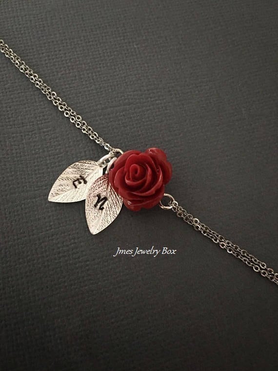 Silber Doppelkette Rote Rose Armband Mit Initialen, Armband, Initiale, Brautjungfern Personalisiert Silber Doppelkette Rote Rose Armband Mit Initialen, Armband, Initiale, Brautjungfern Personalisiert von jmesjewelrybox