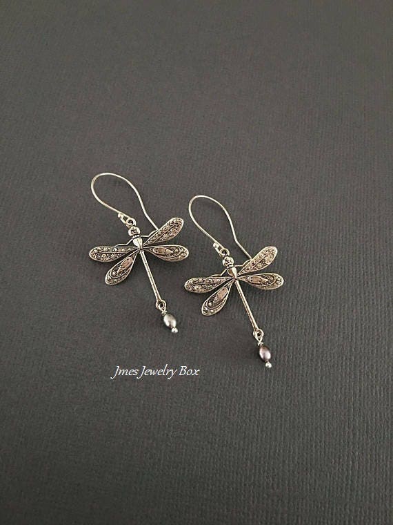 Silber Libellen Ohrringe Mit Süßwasserperlen, Insekt Ohrringe, Schmuck, Schmuck Silber Libellen Ohrringe Mit Süßwasserperlen, Insekt Ohrringe, Schmuck, Schmuck von jmesjewelrybox