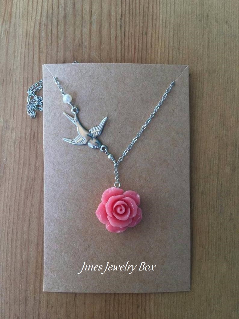 Silber Spatz Und Rosa Rose Lariat Stil Halskette, Vogel Lachs Coral Schmuck von jmesjewelrybox