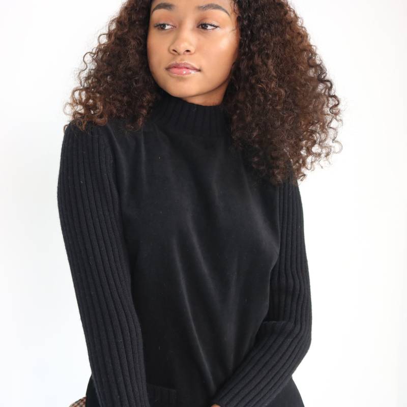 Vintage Schwarzer Rollkragenpullover Strick & Wildlederimitat, Grösse S von jmichaelvintage