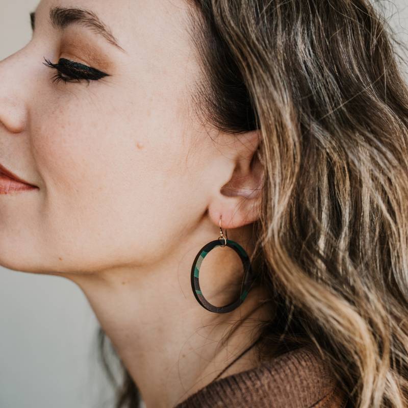 Camo Ohrringe | Leichte Holz 14K Gold Filled Ohrhaken Camo Ohrringe | Leichte Holz 14K Gold Filled Ohrhaken von jmostudiogoods