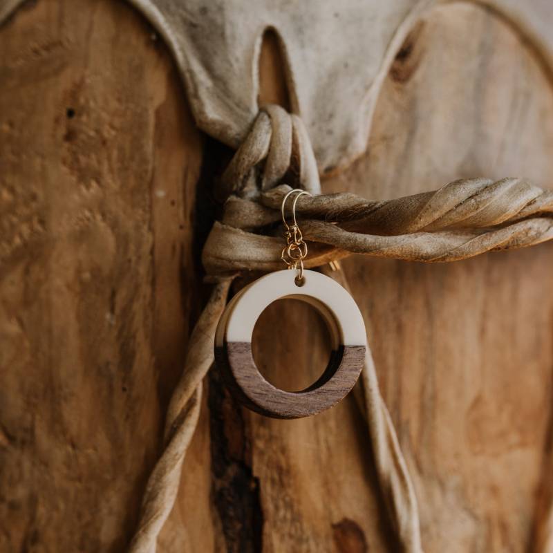 Echtes Holz + Harz Ohrringe | Kleine Runde Boho 14K Gold Filled Ohrhaken Echtes Holz + Harz Ohrringe | Kleine Runde Boho 14K Gold Filled Ohrhaken von jmostudiogoods