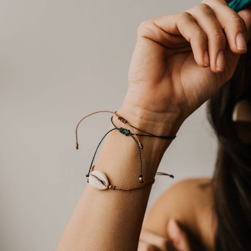G I V E . B A C K Armbänder | 20% Des Erlöses Gehen Über Den Umweltverteidigungsfond Zurück Zu Unserer Mutter Erde Freundschaftsarmbänder G I V E . B A C K Armbänder | 20% Des Erlöses Gehen Über Den Umweltverteidigungsfond Zurück Zu Unserer Mutter Erde Freundschaftsarmbänder von jmostudiogoods