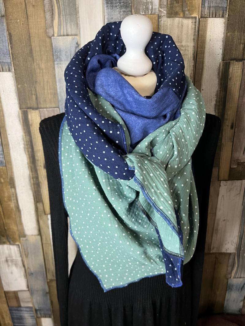 Hochwertiges Musselintuch Zum Wenden Für Frauen in Mintgrün Und Blau Mit Weißen Punkten von jmpetplace