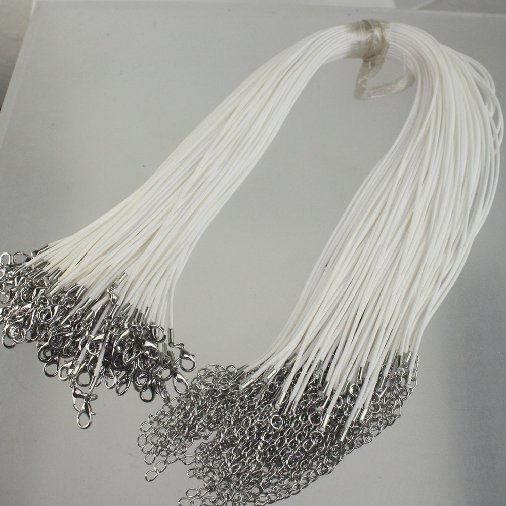 Weiße Baumwoll-Halskettenkordel Verstellbarer Rhodinierter Verschluss Weiße Baumwoll-Halskettenkordel Verstellbarer Rhodinierter Verschluss von joabeads