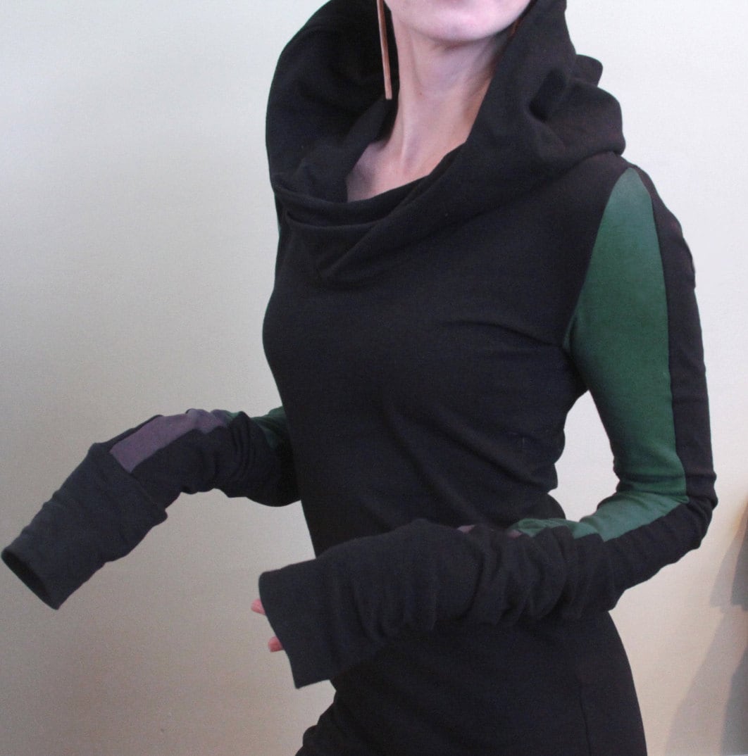 Extra Langärmelige Kapuzentunika/Farbblockärmel/Schwarz Mit Waldgrün/Zement von joclothing