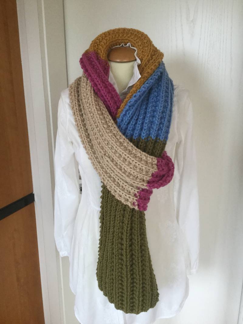 Hier Der Fertige Schal...happy Knitkit No.1, Mein Erstes Knitkit, Beginner-Friendly, Weihnachtsgeschenk, Schal Handgestrickt, Gestreift Hier Der Fertige Schal...happy Knitkit No.1, Mein Erstes Knitkit, Beginner-Friendly, Weihnachtsgeschenk, Schal Handgestrickt, Gestreift von johannesmarie