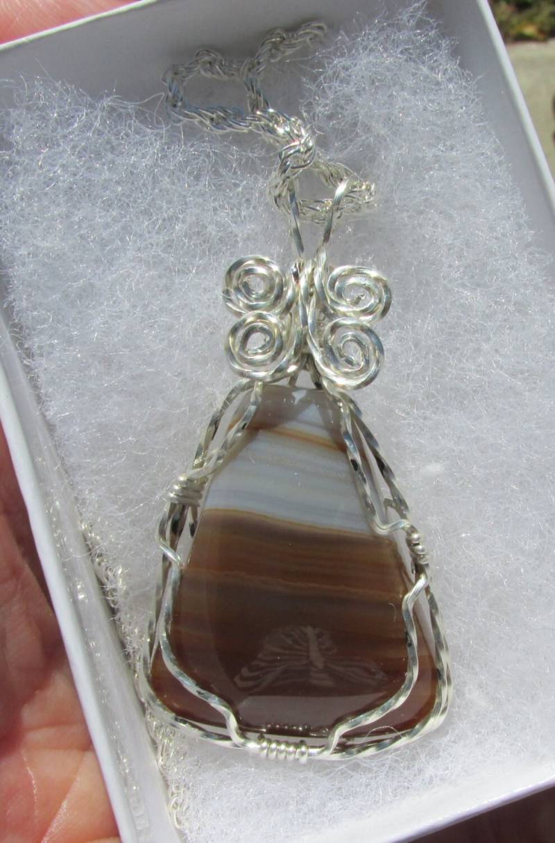Achat-Cabochon-Draht Gewickelt Anhänger in Argntium Sterlingsilber von johnchapman3