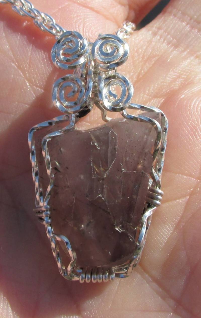 Amethyst Kristall Hängiger Draht in Argentium Silber Gewickelt von johnchapman3