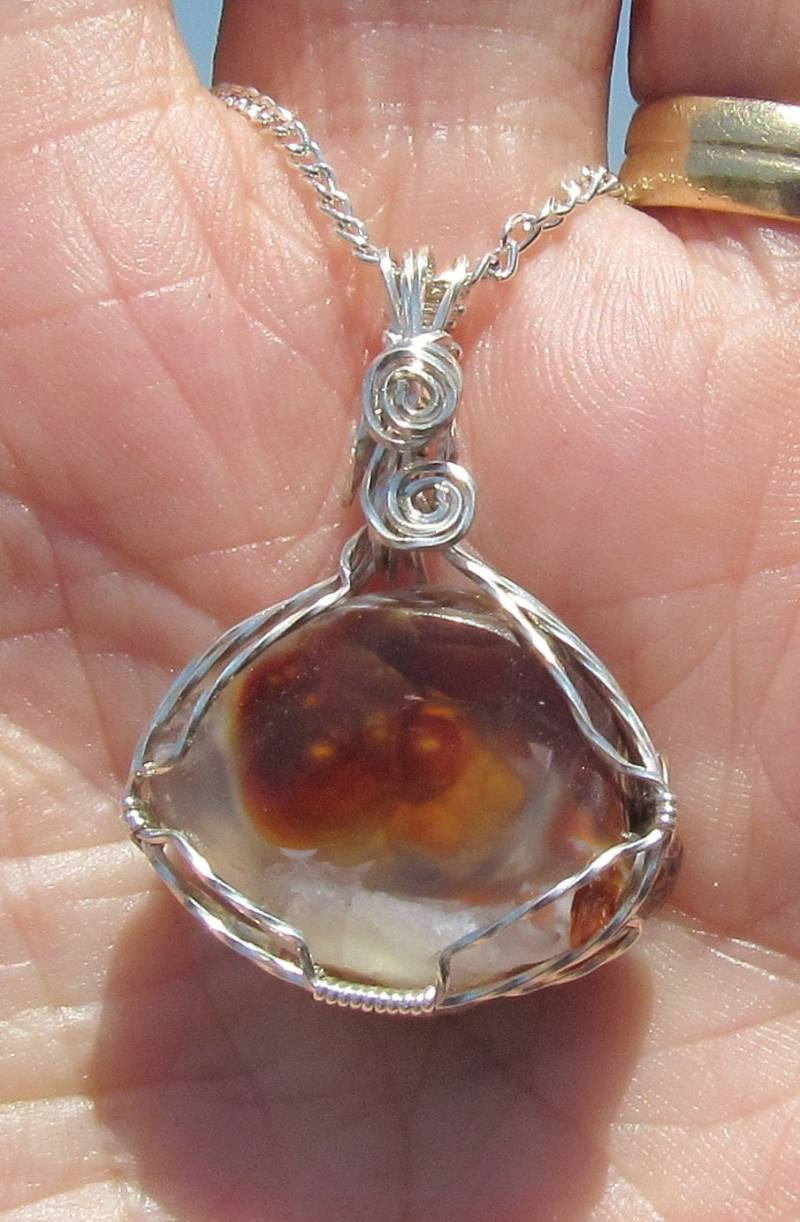 Feuer Achat Anhänger, Draht in Silber Gewickelt von johnchapman3