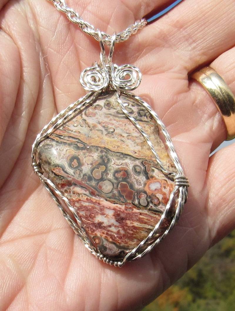 Madagaskar-Ozean-Jaspis Draht Gewickelt Anhänger in Argentium Silber Draht von johnchapman3