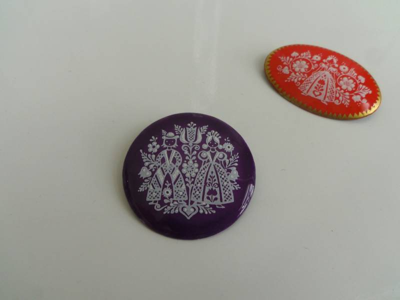 2 Vintage 1950Er Michaela Frey Wiener Email Manufaktur Broschen Pin Anstecker von jollyhousehold