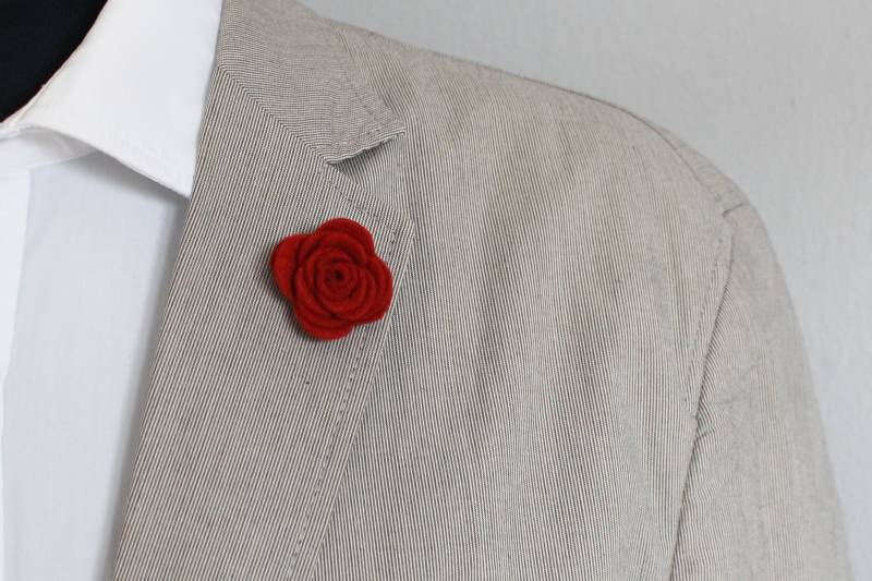 Filz Boutonniere/Anstecker Revers Blume Filz Boutonniere/Anstecker Revers Blume von jollylapel