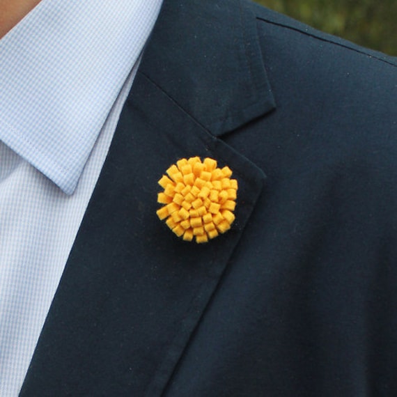 Filz Boutonniere/Blume Fürs Revers Filz Boutonniere/Blume Fürs Revers von jollylapel