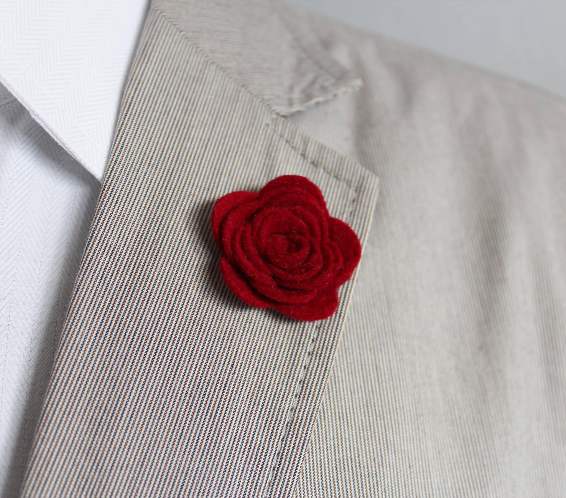 Filz Boutonniere/Blume Fürs Revers Filz Boutonniere/Blume Fürs Revers von jollylapel