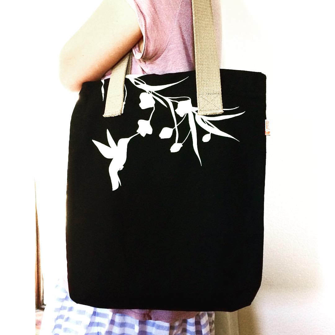 Schwarze Jutebeutel Mit Kolibri & Eukalyptus Motiv von joom