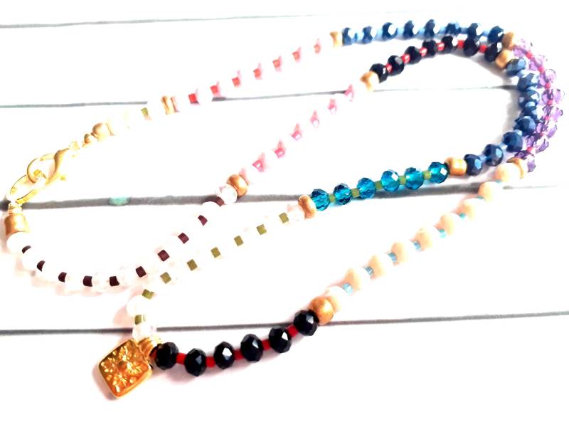 Bunte Perlekette Boho Hippie Style von josefine1961