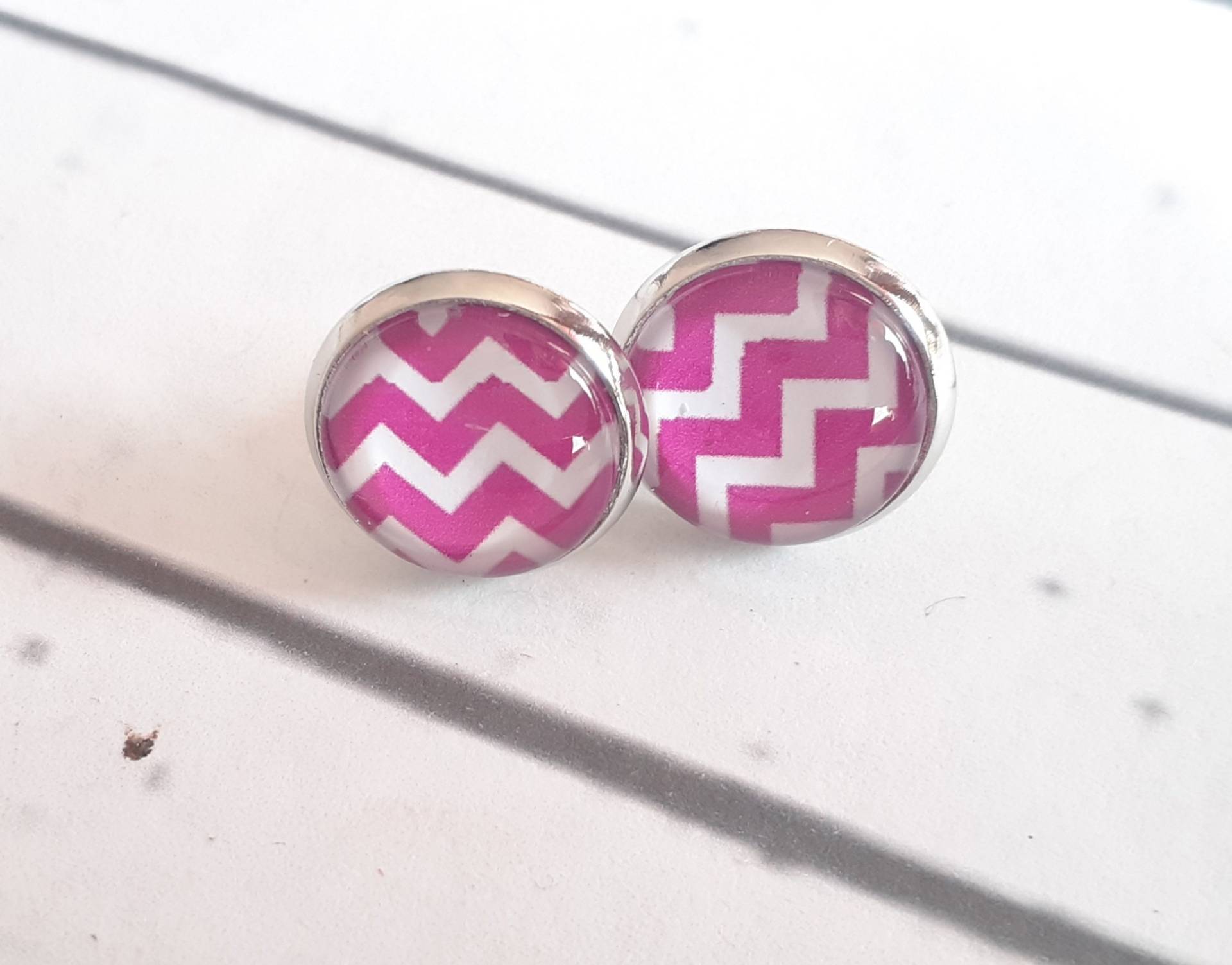 Versilberter Ohrstecker Glas Cabochon 12mm von josefine1961