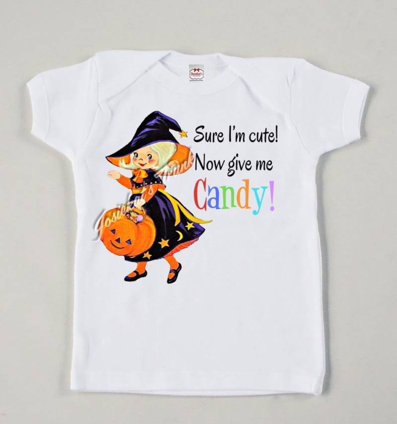 Retro Girl Halloween T-Shirt - Hexe & Pumpkin Candy T-Shirt von josiekatstrunk