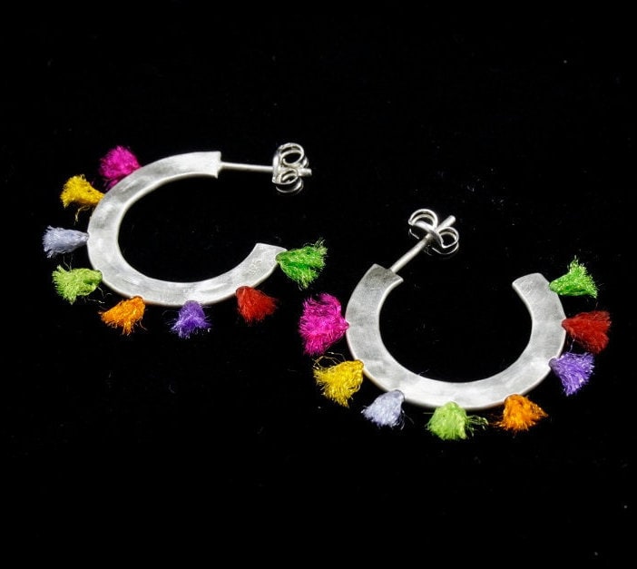 Farbe Silber Creolen, Gehämmert, Silber, Sterling Silver, Strings, Handgefertigt, Schmuck Für Ihr Geschenk von jovejoyjewelry