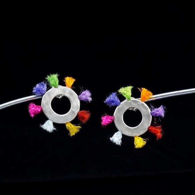 Farbe Silber Ohrstecker, Gehämmert Sterling Silber, Handgefertigt, Sticht, Schmuck Für Ihr Geschenk Farbe Silber Ohrstecker, Gehämmert Sterling Silber, Handgefertigt, Sticht, Schmuck Für Ihr Geschenk von jovejoyjewelry